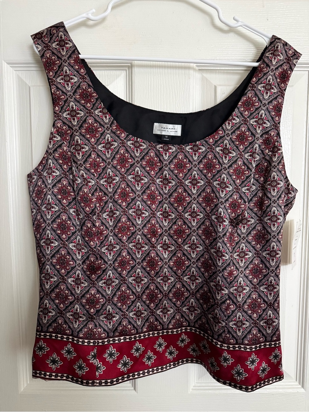 Tahari Black and Red Printed Sleeveless Camisole